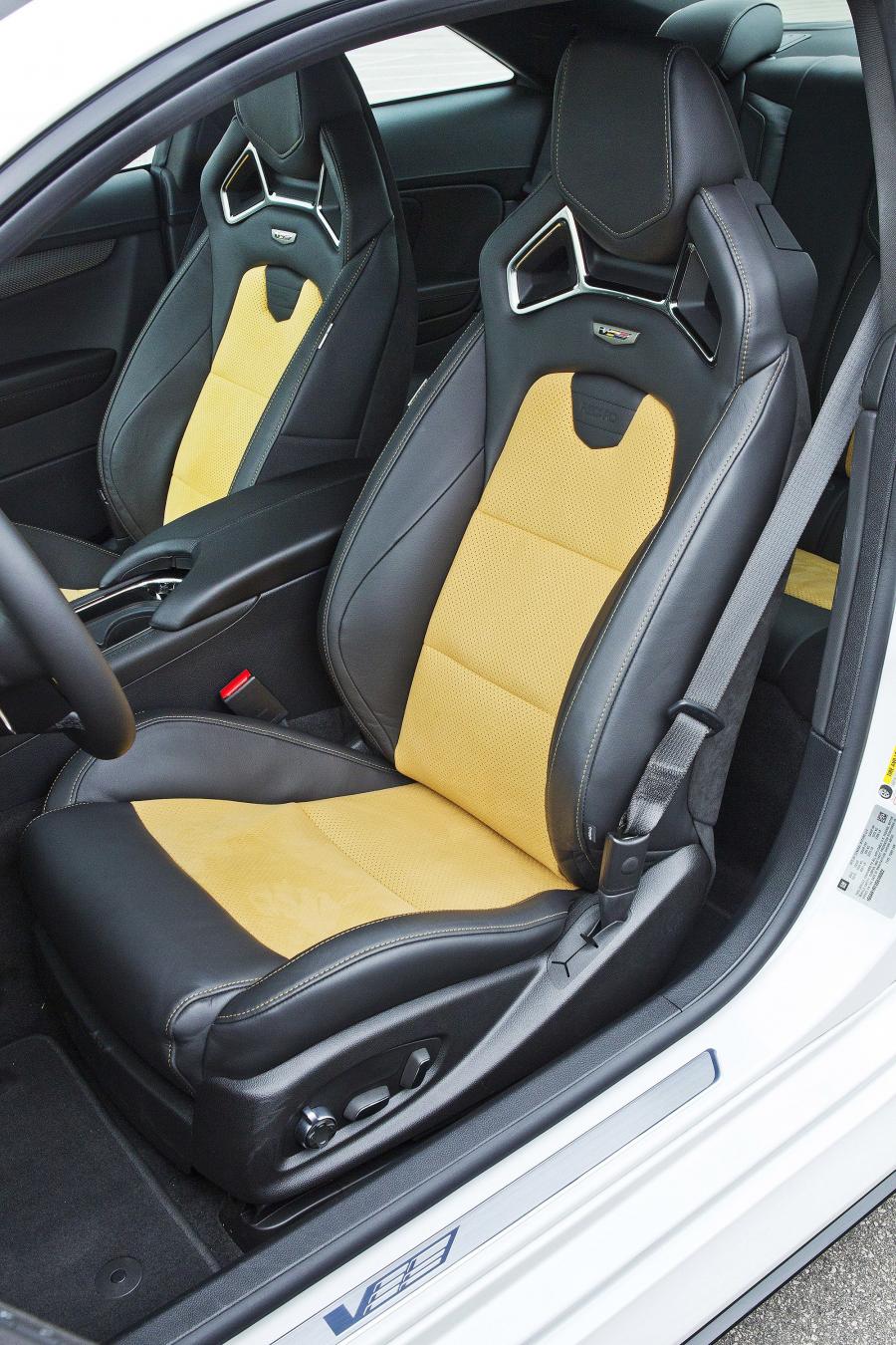 Интерьер Cadillac ATS-V Coupe 2015 года  (фото 99 из 100)